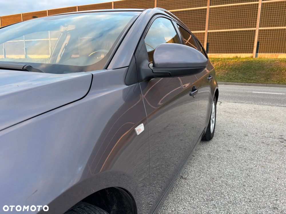 Chevrolet Cruze 1.7 D LT+ Premium - 38