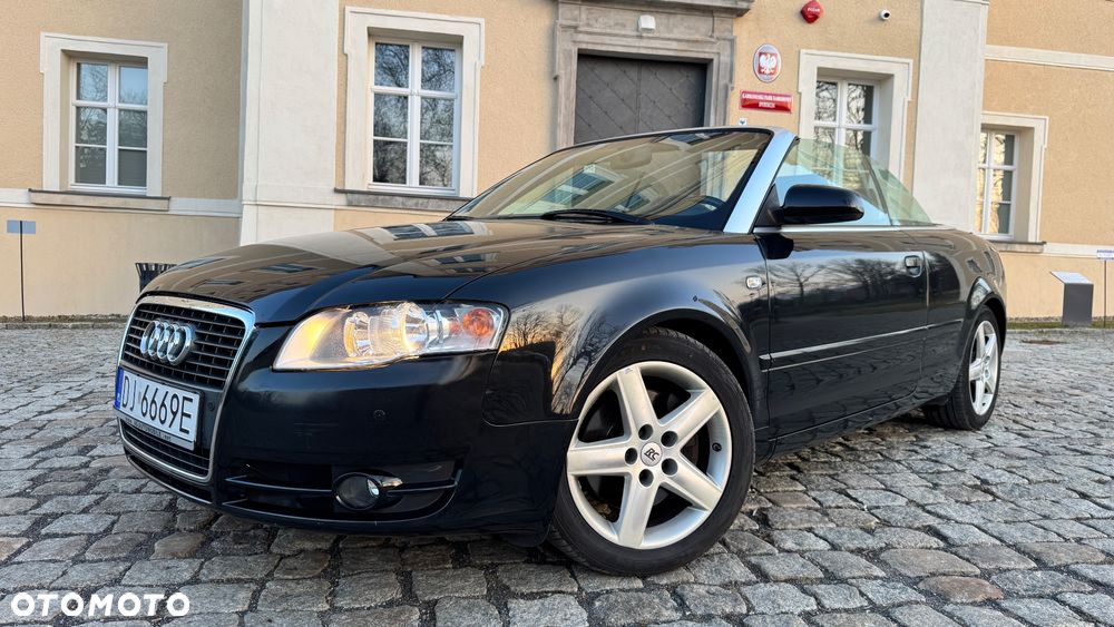 Audi A4 Cabrio 2.0 TFSI multitronic - 2