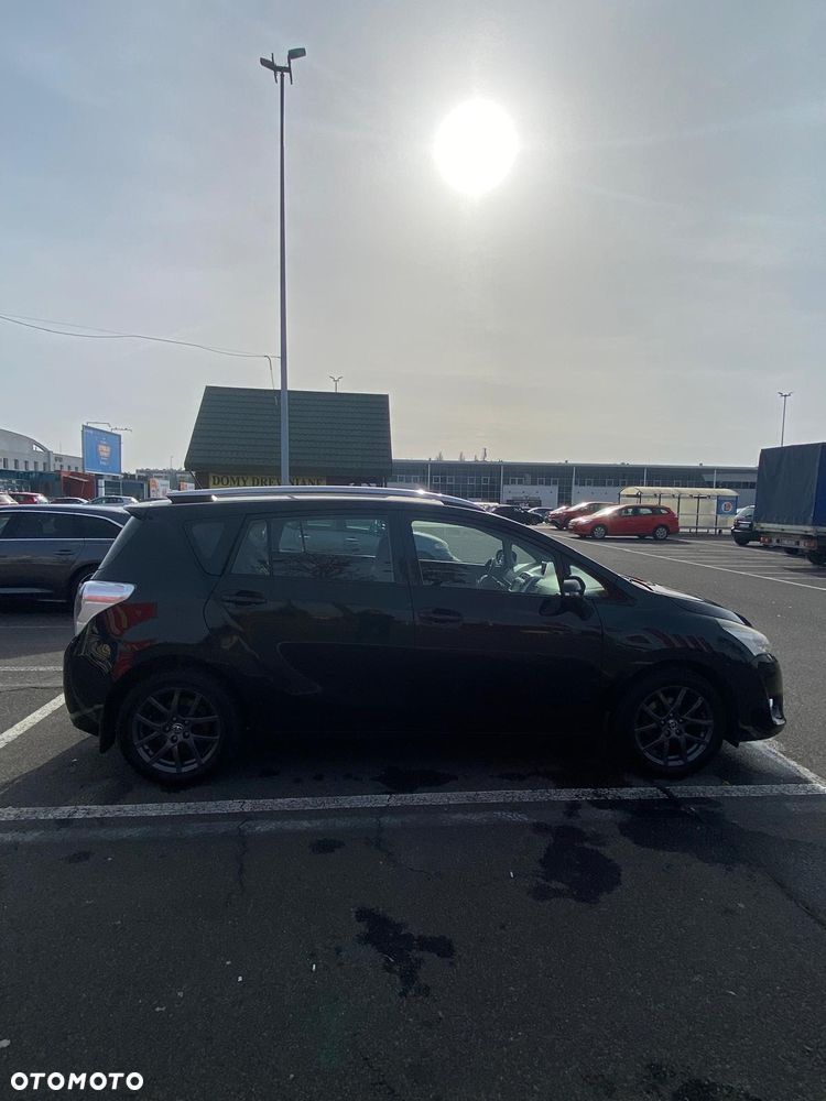 Toyota Verso 1.8 Premium 7os - 3