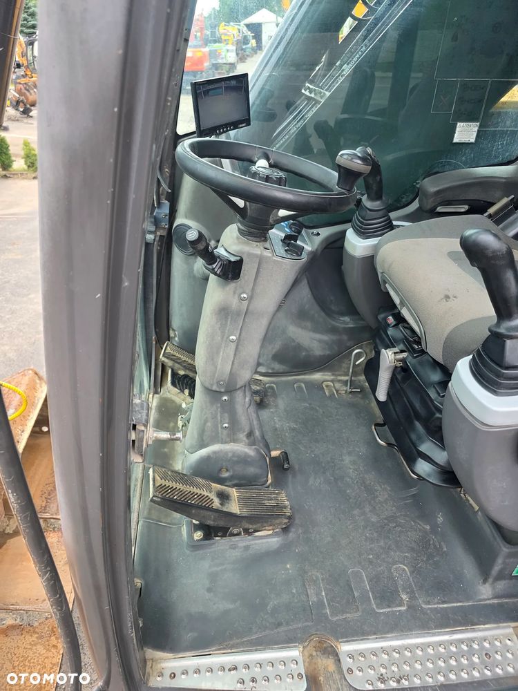 Mecalac 714 MWe - 22