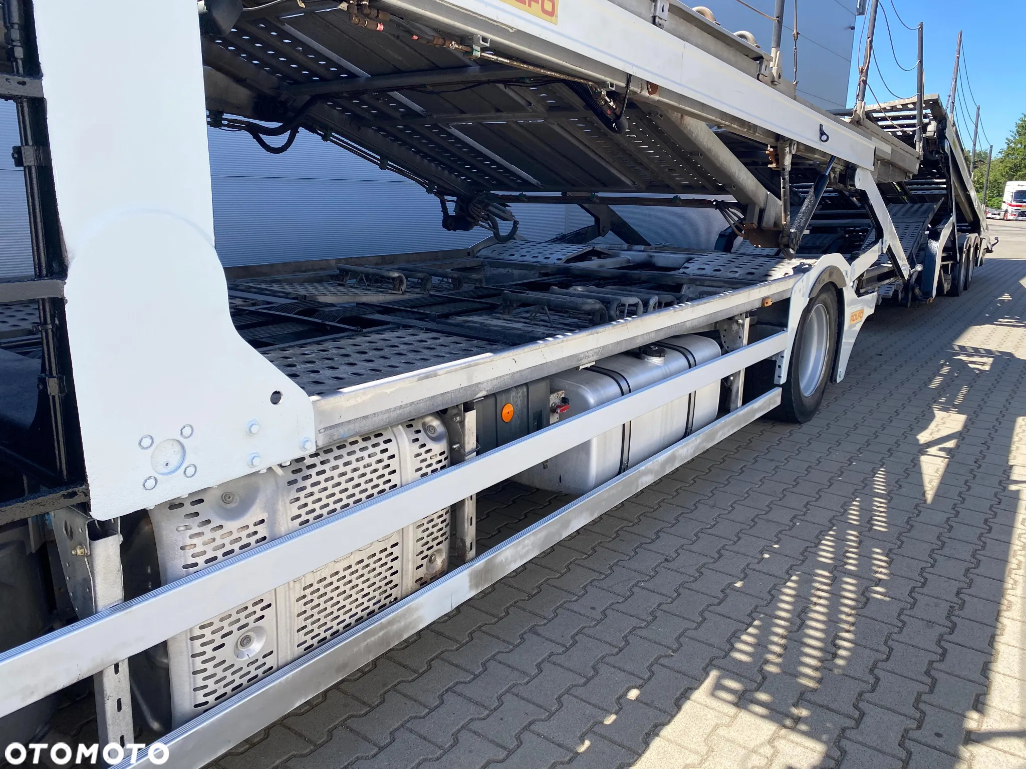 Iveco Stralis AT + ROLFO PEGASUS C171 - 22