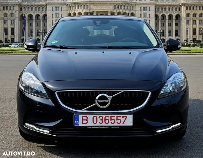 Volvo V40 D2 Momentum - 9