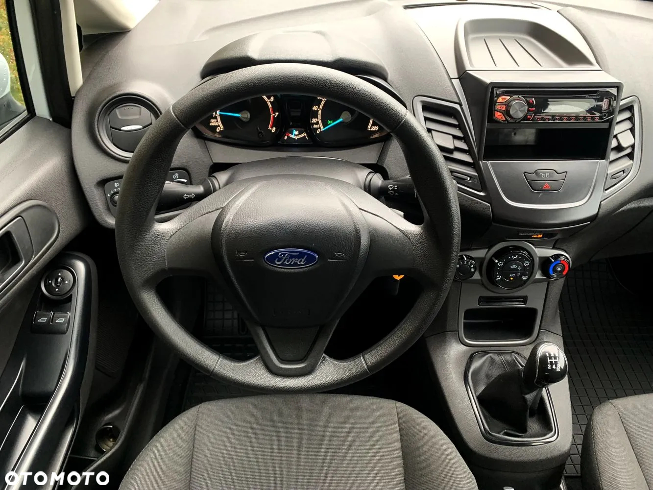 Ford Fiesta - 23
