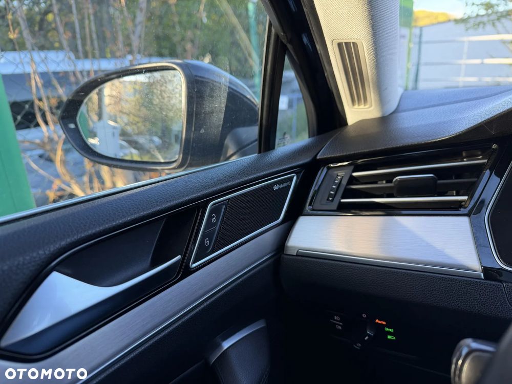 Volkswagen Passat - 6