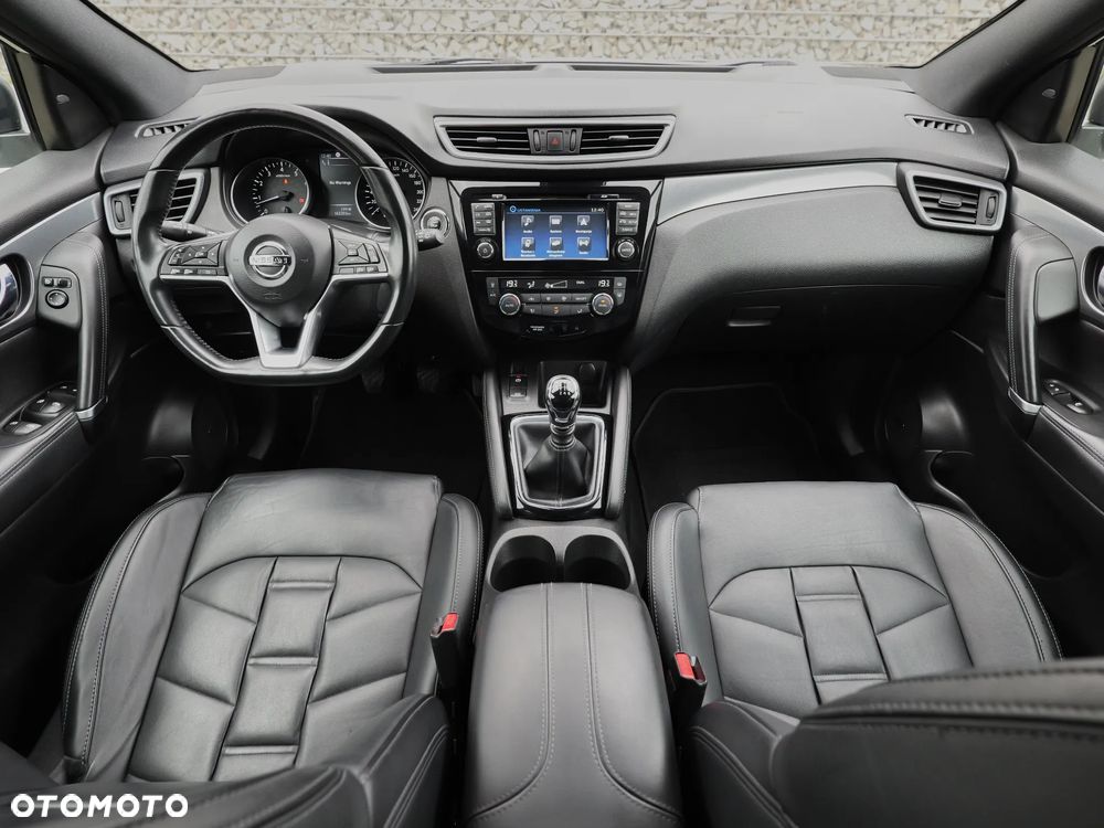 Nissan Qashqai 1.6 DIG-T TEKNA+ - 17