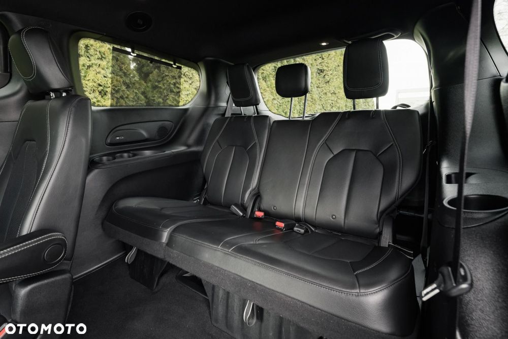 Chrysler Pacifica - 14