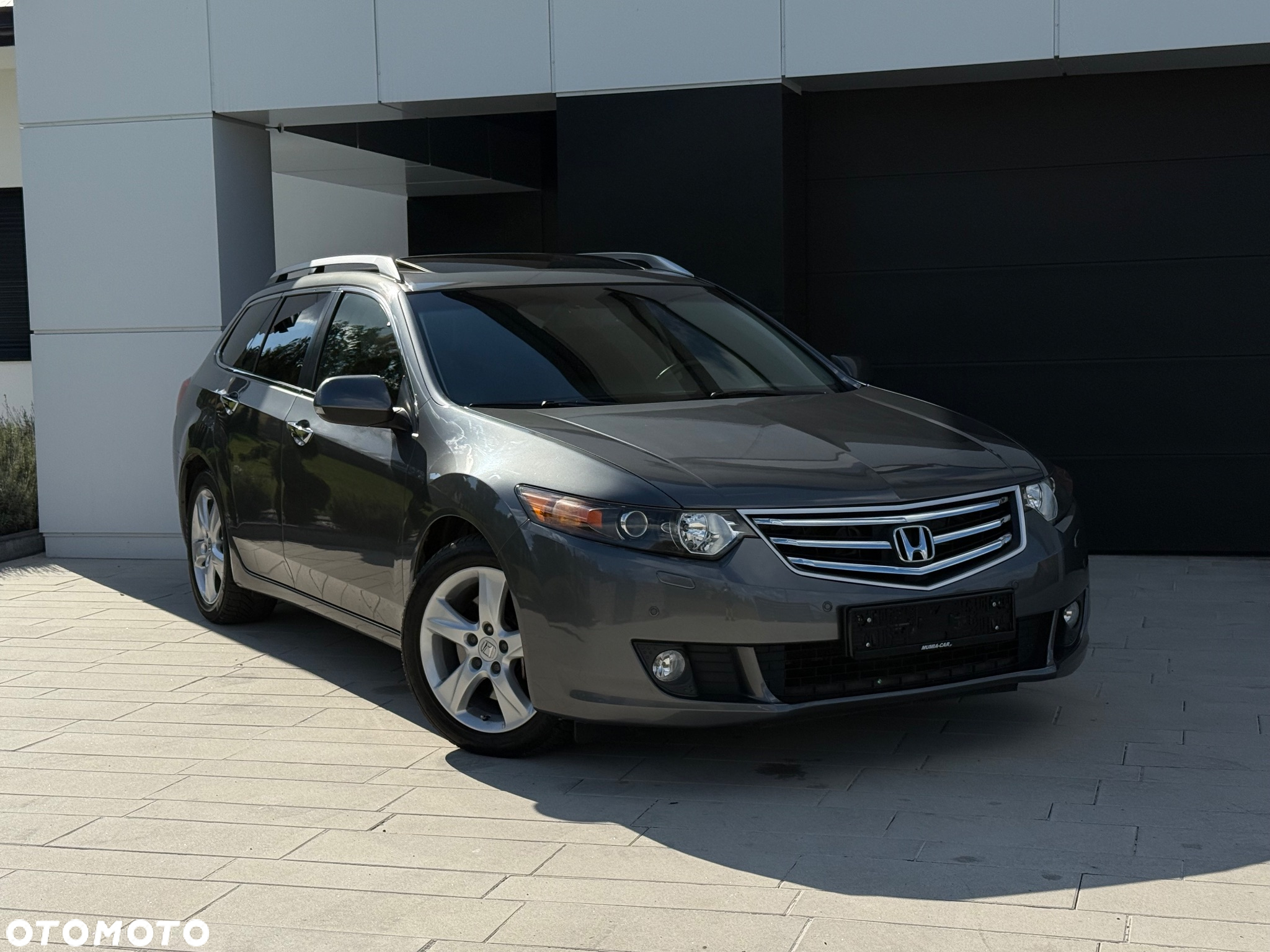 Honda Accord Tourer 2.4 Automatik Executive - 26