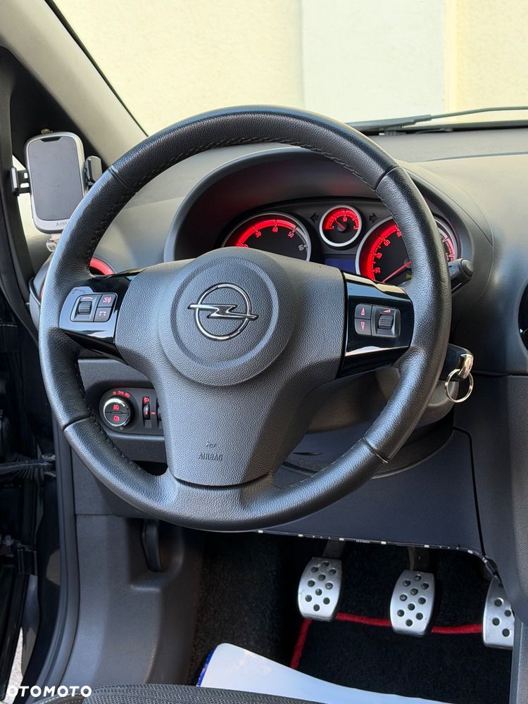 Opel Corsa 1.2 16V Cosmo - 40