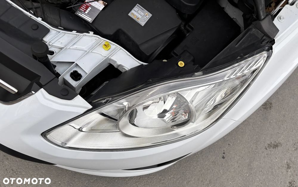 Ford C-MAX - 32