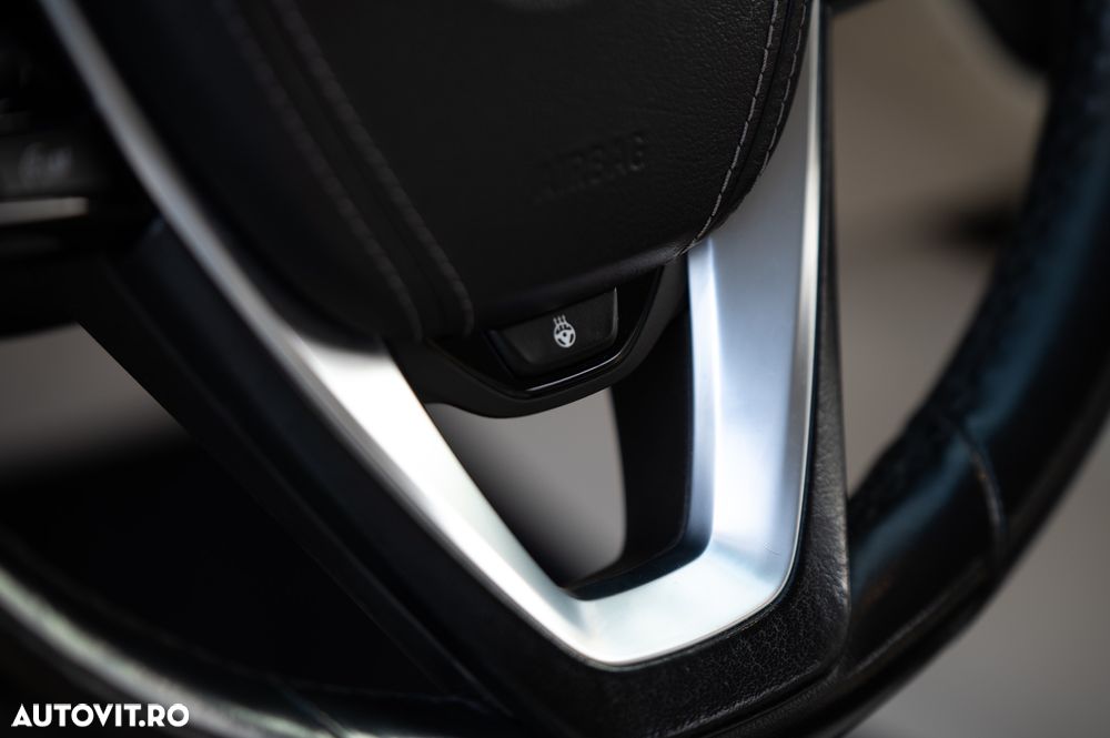 BMW Seria 5 540i xDrive AT - 23