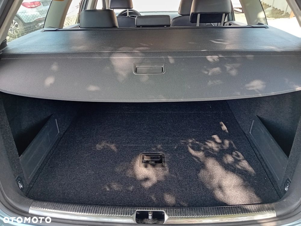 Volkswagen Passat 1.8 TSI Exclusive - 17