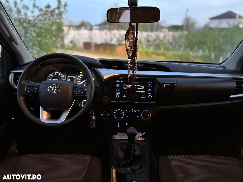 Toyota Hilux 2.4D 150CP 4x4 Double Cab 6MT Comfort - 5