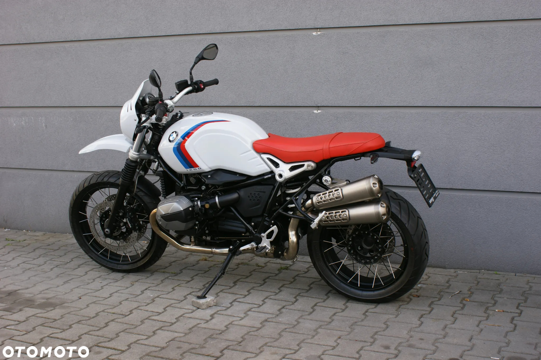 BMW R - 4