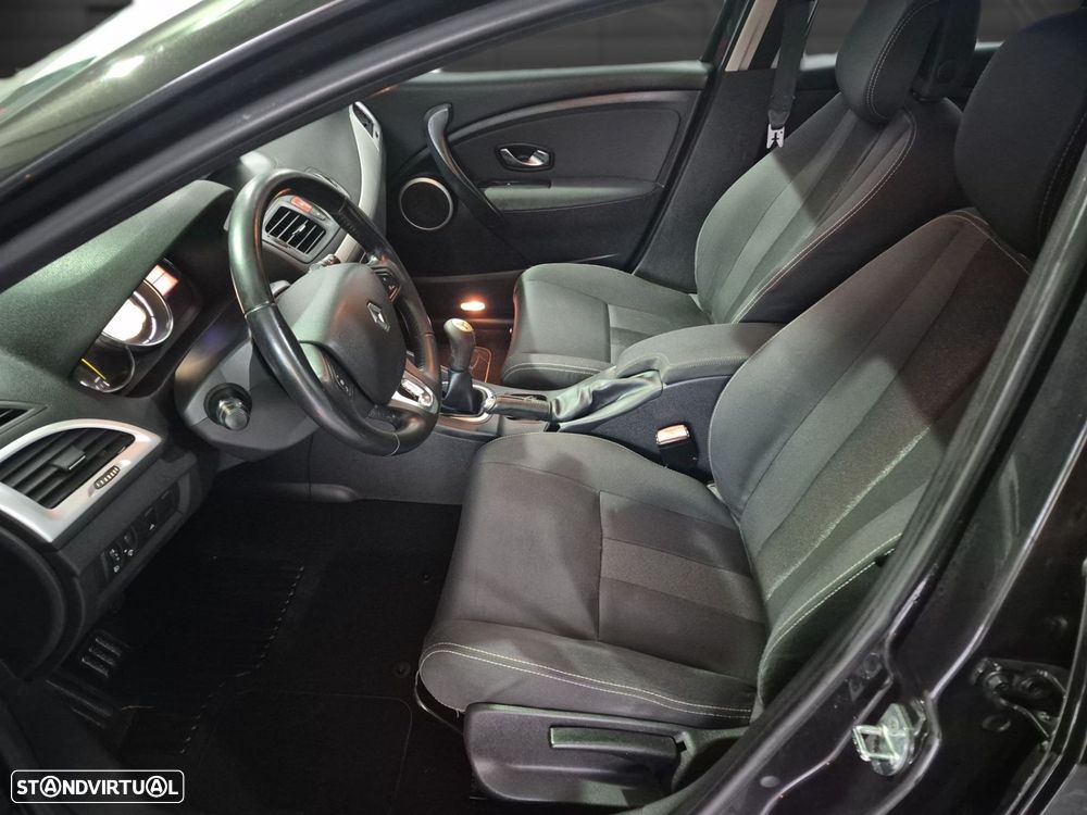 Renault Mégane 1.5 dCi Confort - 5