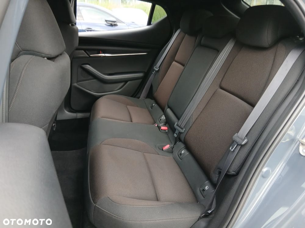 Mazda 3 2.0 mHEV Hikari - 18