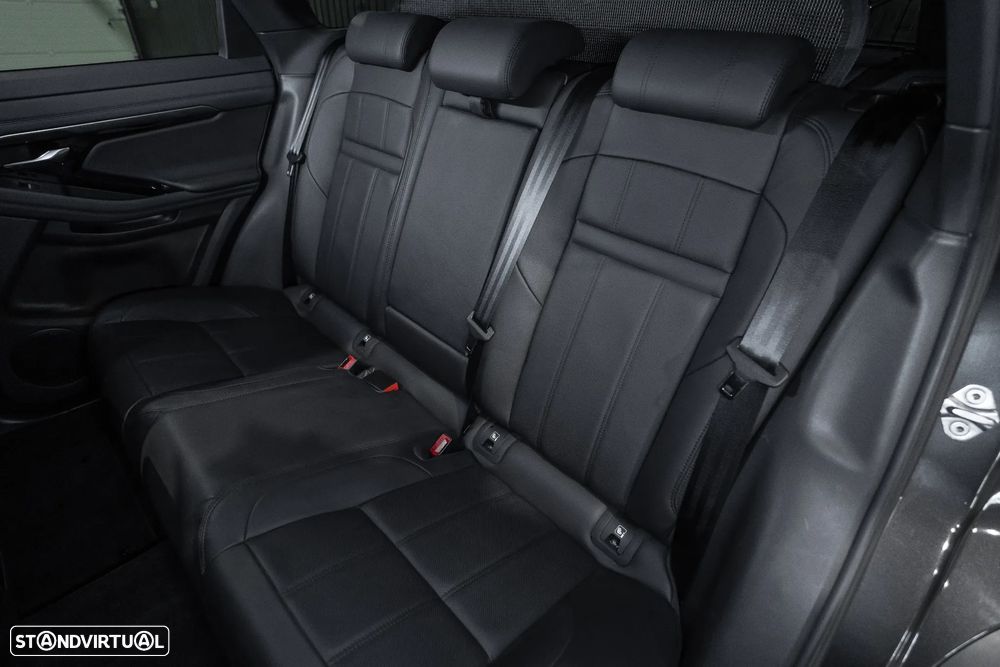 Land Rover Range Rover Evoque P300e S - 27