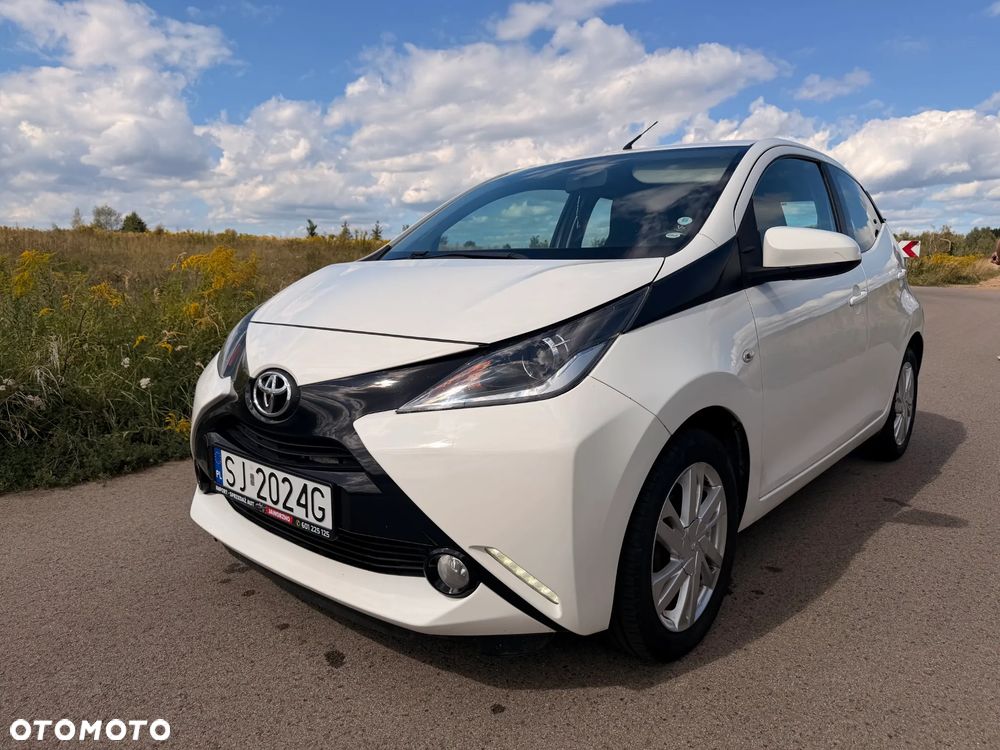 Toyota Aygo x-clusiv - 14