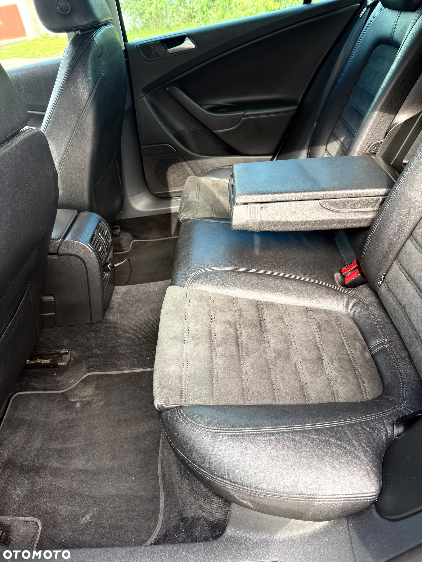 Volkswagen Passat 2.0 TDI DPF Sportline DSG - 9