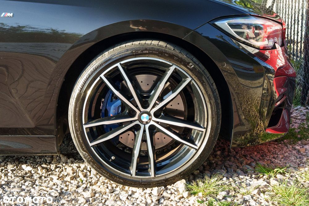 BMW Seria 3 320i Edition M Sport Shadow - 33