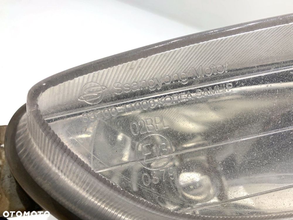 HALOGEN PRAWY PRZÓD  SSANGYONG CHAIRMAN (HT_) 1997 - 2022 3.2 165 kW [225 KM] benzyna 2011 - 2022 - 4