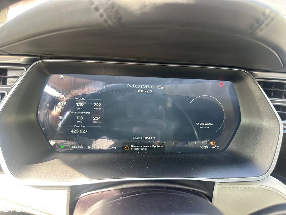 Tesla Model S - 14