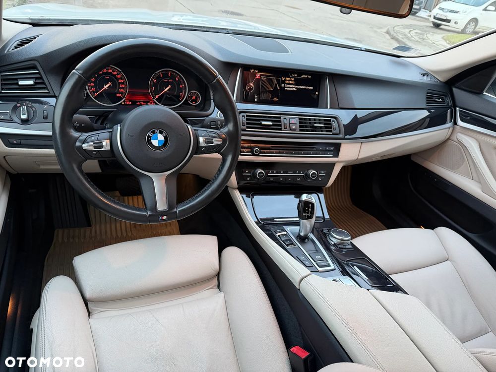 BMW Seria 5 528i xDrive Luxury Line - 14