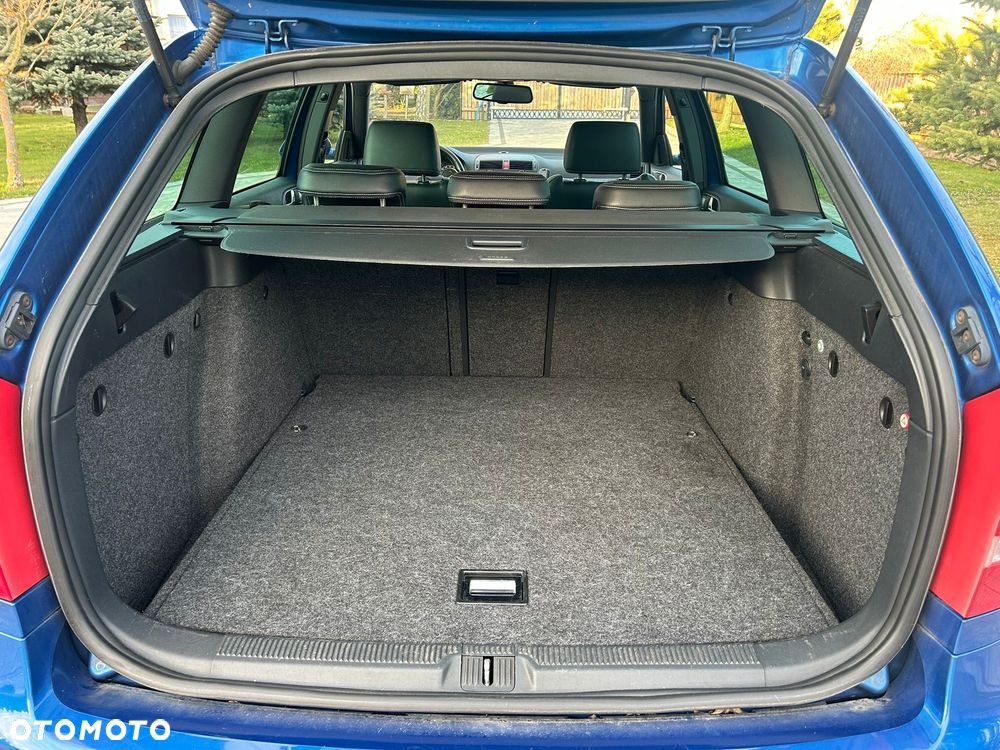 Skoda Octavia 2.0 TDI RS - 16