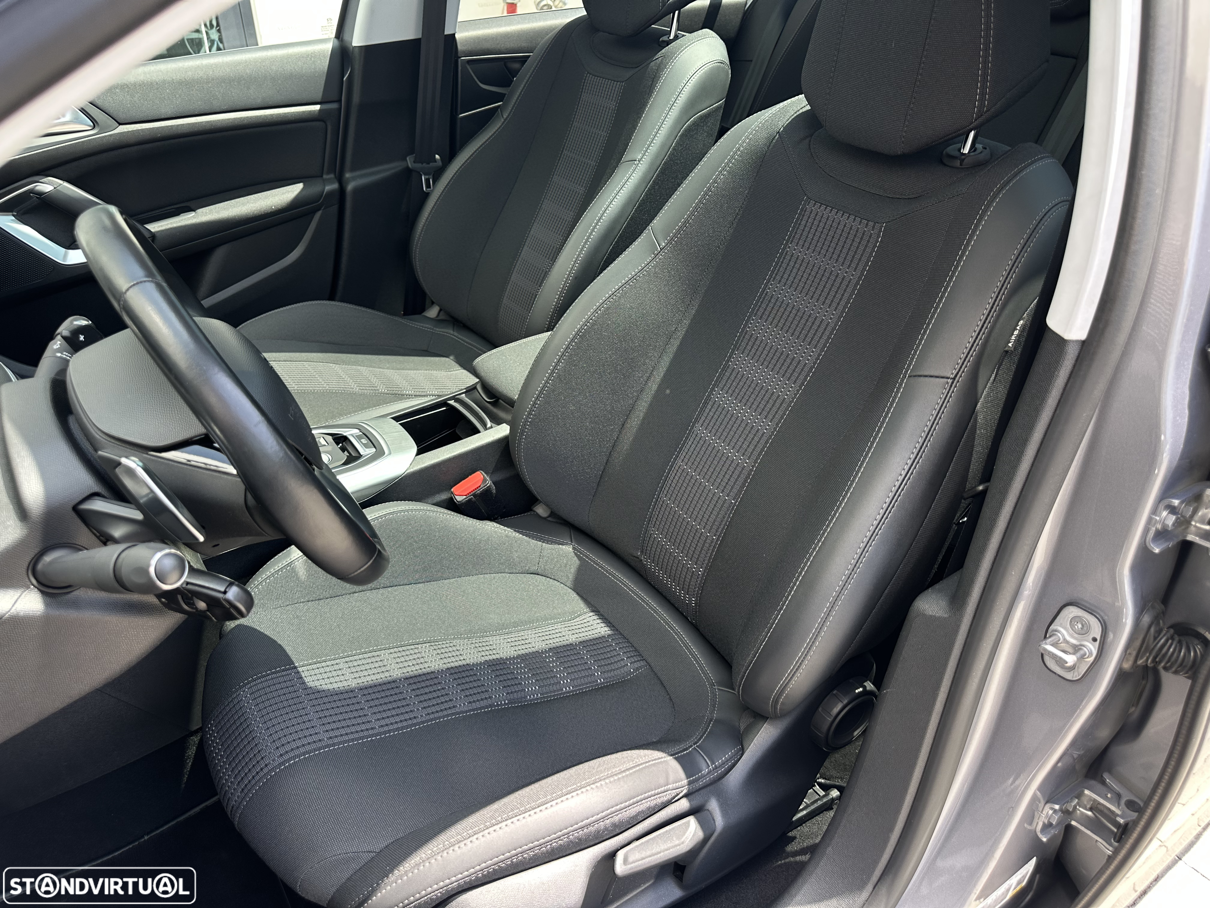 Peugeot 308 1.2 PureTech Allure Pack EAT8 - 16