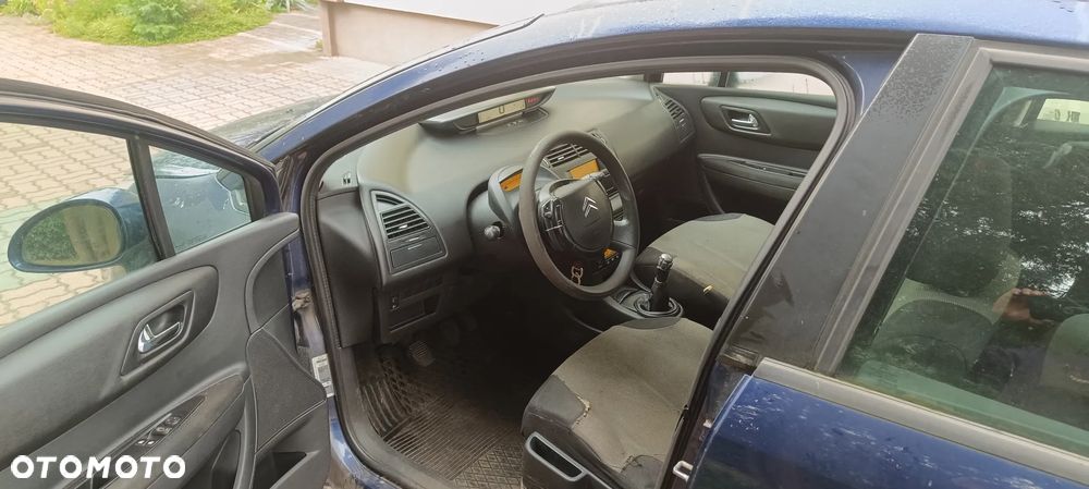 Citroën C4 1.6 16V Style - 11