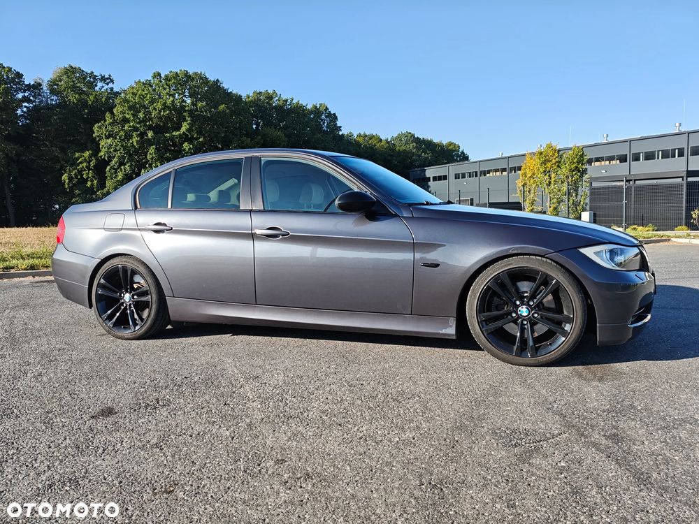 BMW Seria 3 330i - 4
