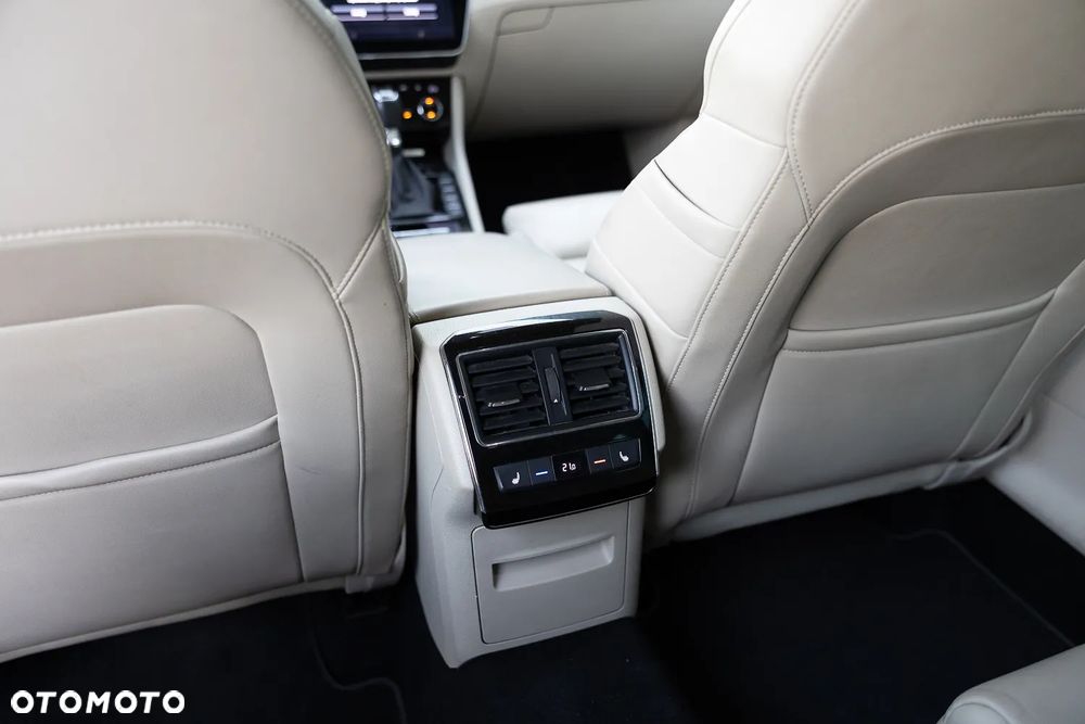 Skoda Superb 2.0 TDI SCR 4x4 L&K DSG - 22
