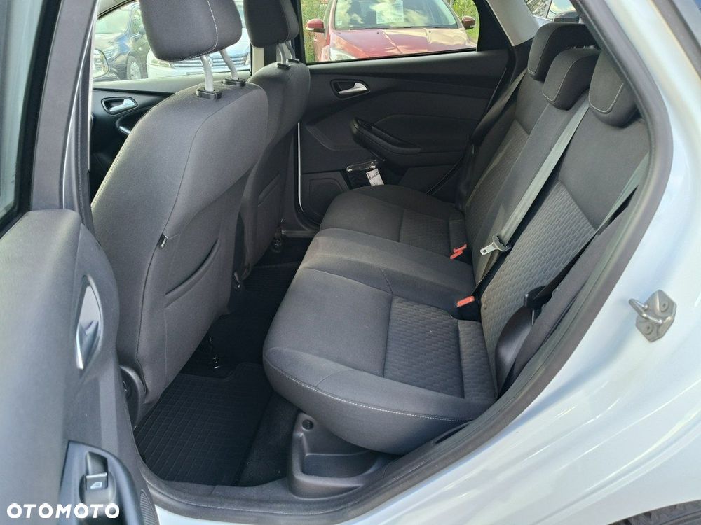 Ford Focus Turnier 1.0 EcoBoost Start-Stopp-System Ambiente - 15