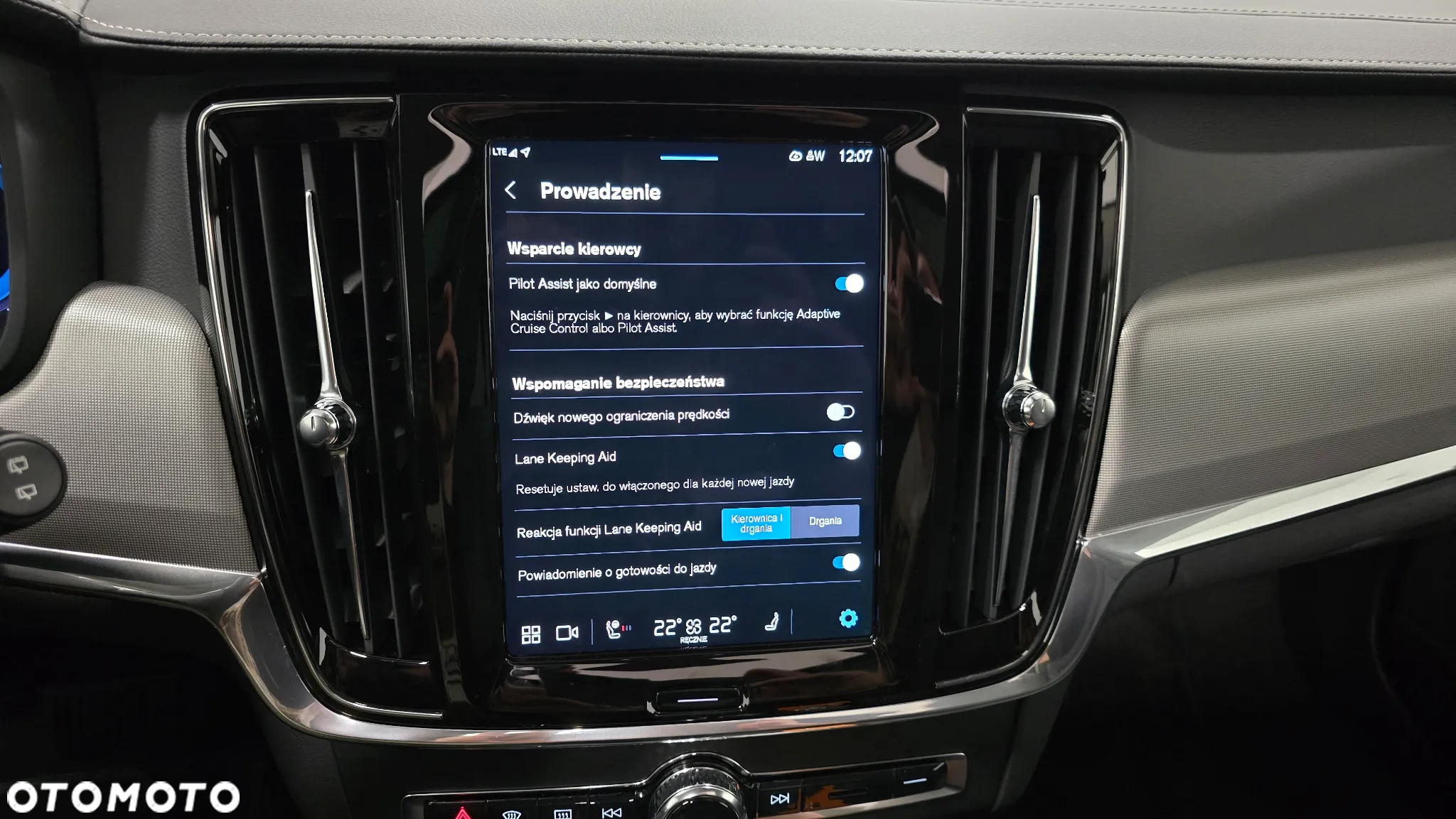 Volvo V90 B4 D Plus Dark - 28