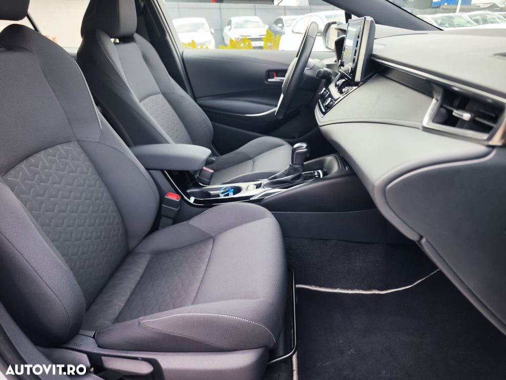 Toyota Corolla 1.8 HSD Business - 7