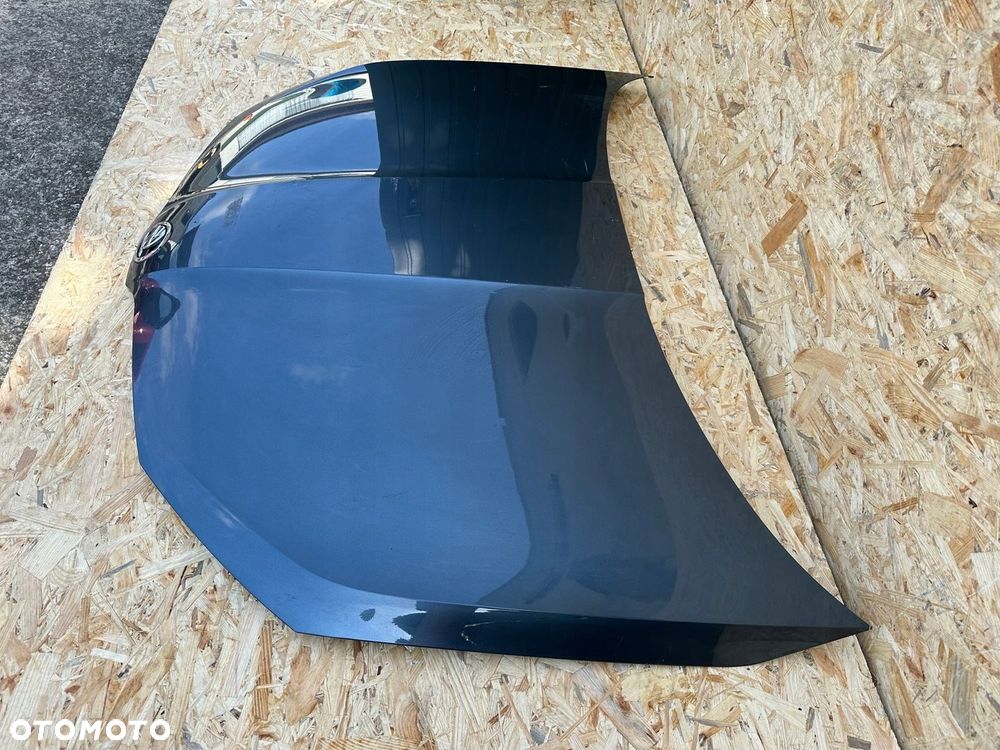 Skoda Fabia III 6V maska pokrywa silnika oryginalna 6V0 - 12