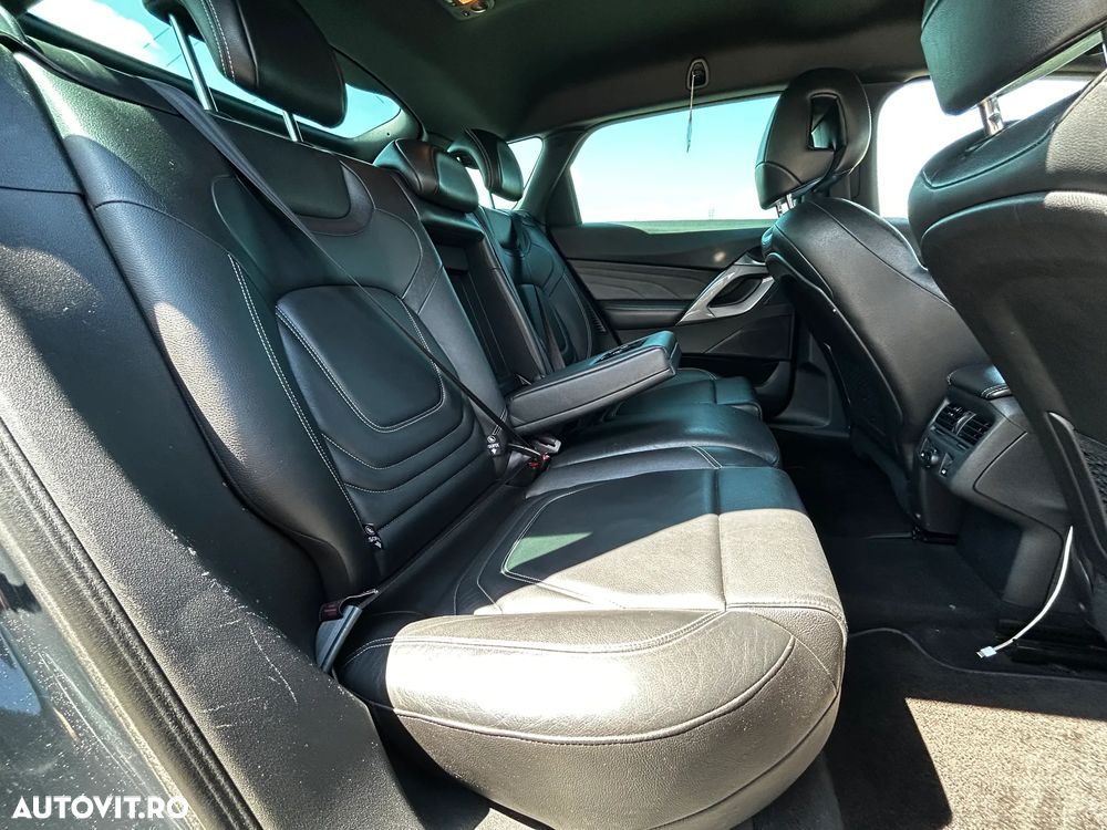 Citroën DS5 2.0 HYbrid4 Airdream So Chic - 22