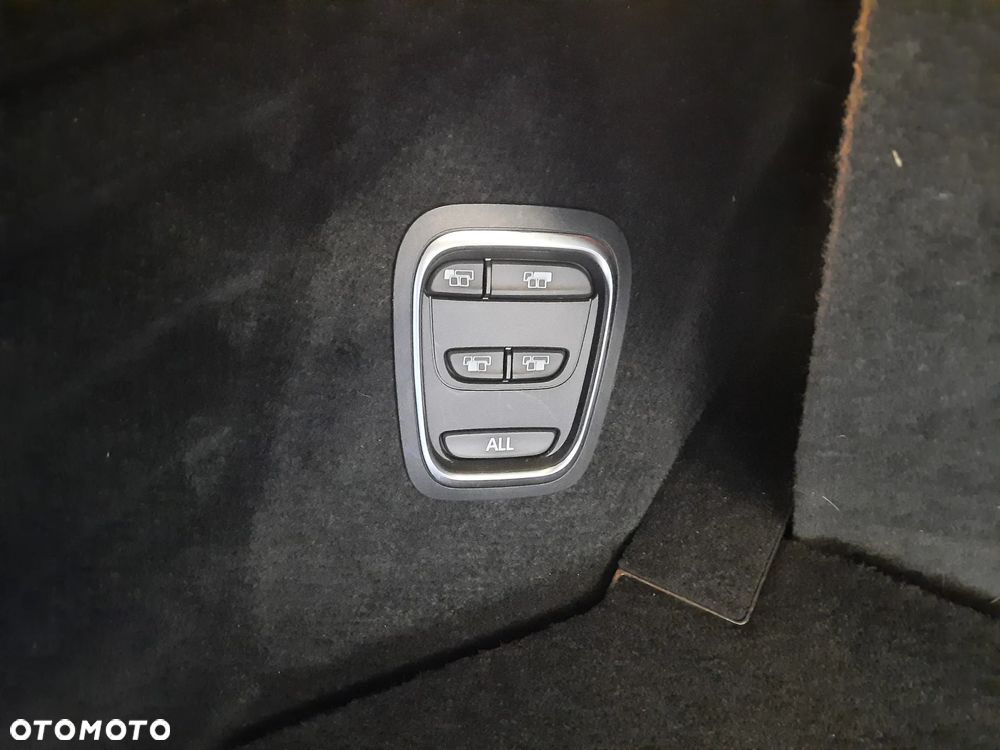 Renault Grand Scenic Gr 1.3 TCe FAP Intens EU6d - 21