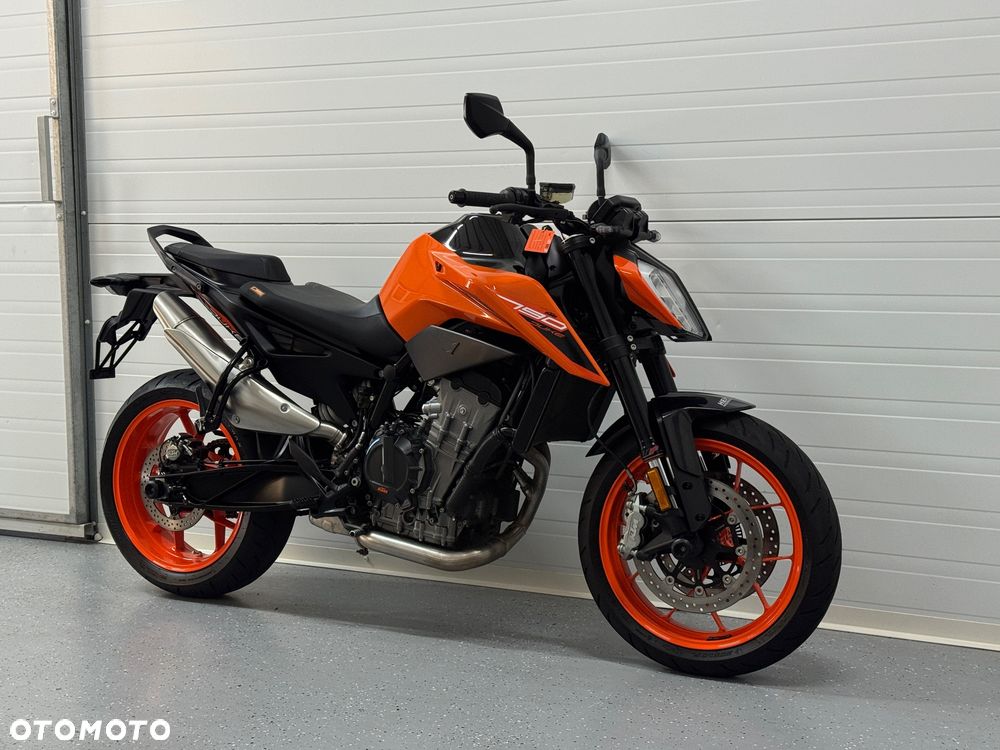 KTM Duke 790 - 1