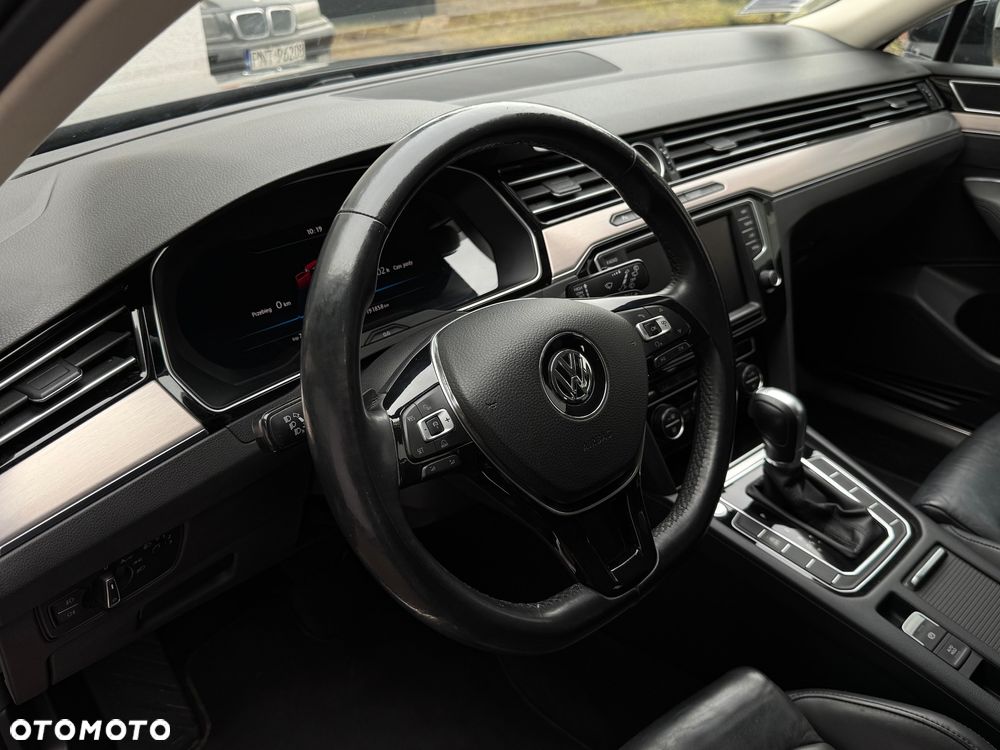 Volkswagen Passat 2.0 TDI (BlueMotion Technology) DSG Highline - 12