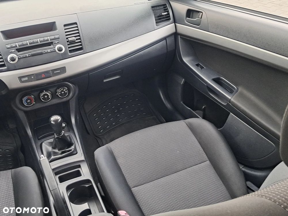 Mitsubishi Lancer 1.8 Instyle - 10
