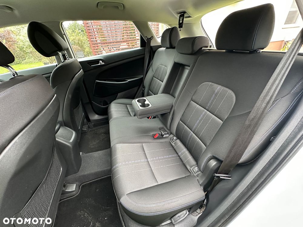 Hyundai Tucson 1.6 GDI BlueDrive Comfort 2WD - 23