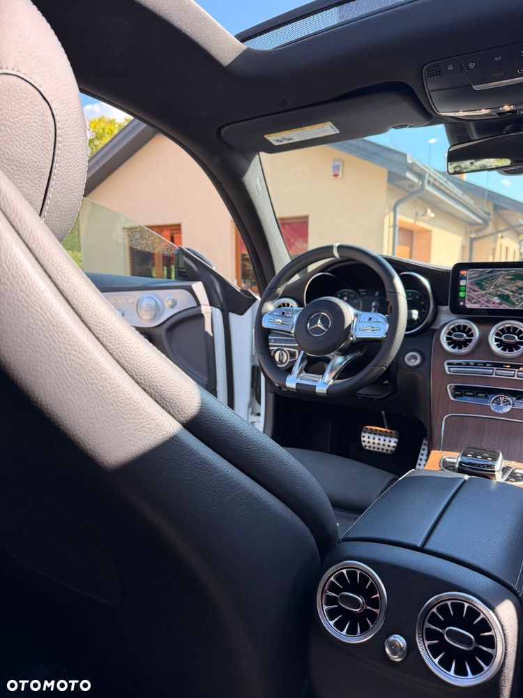 Mercedes-Benz Klasa C 300 9G-TRONIC - 26