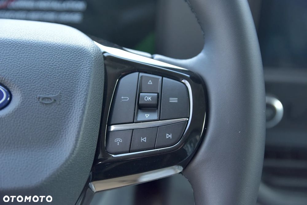 Ford Transit Custom Furgon L2H1 136KM - 10