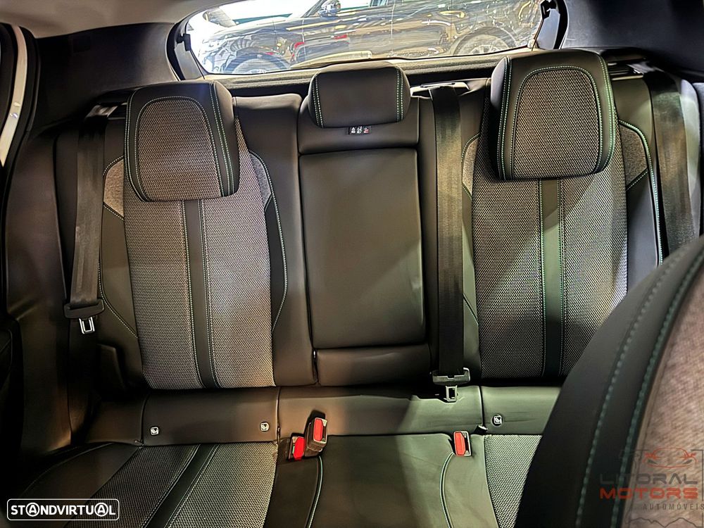 Peugeot 308 1.2 PureTech Allure Pack - 43
