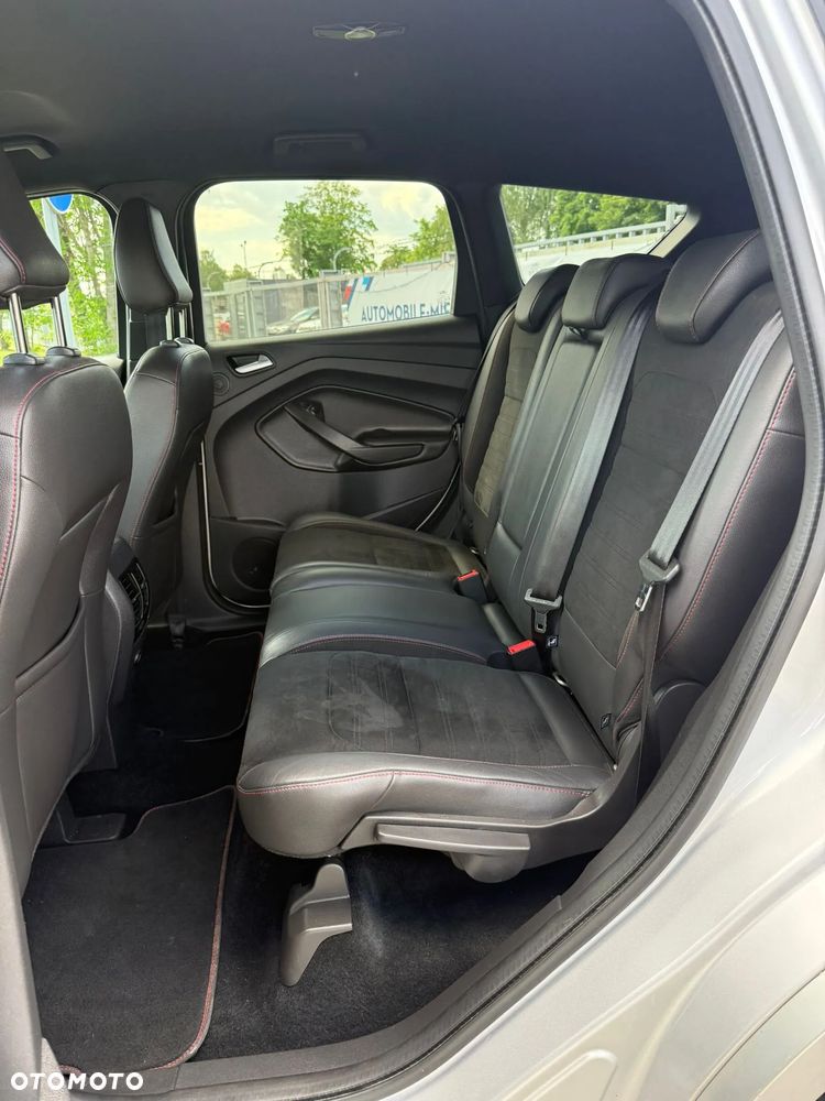 Ford Kuga 2.0 TDCi 2x4 ST-Line - 14