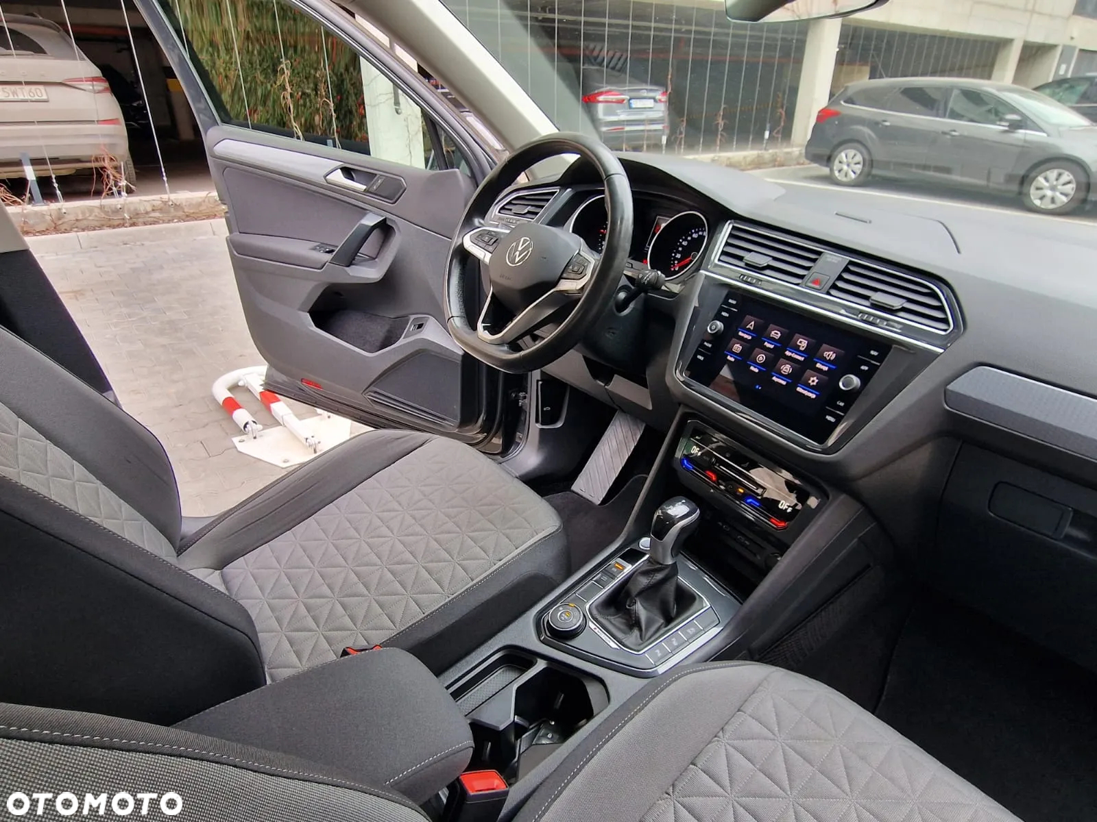 Volkswagen Tiguan 2.0 TDI SCR 4Mot Elegance DSG - 15