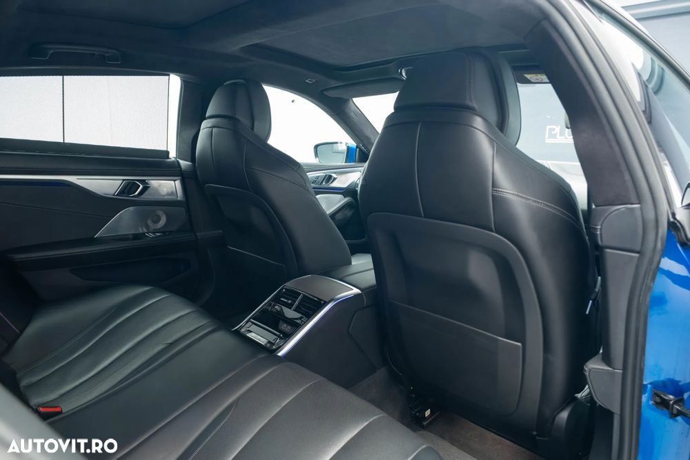 BMW M8 M850i xDrive AT - 37