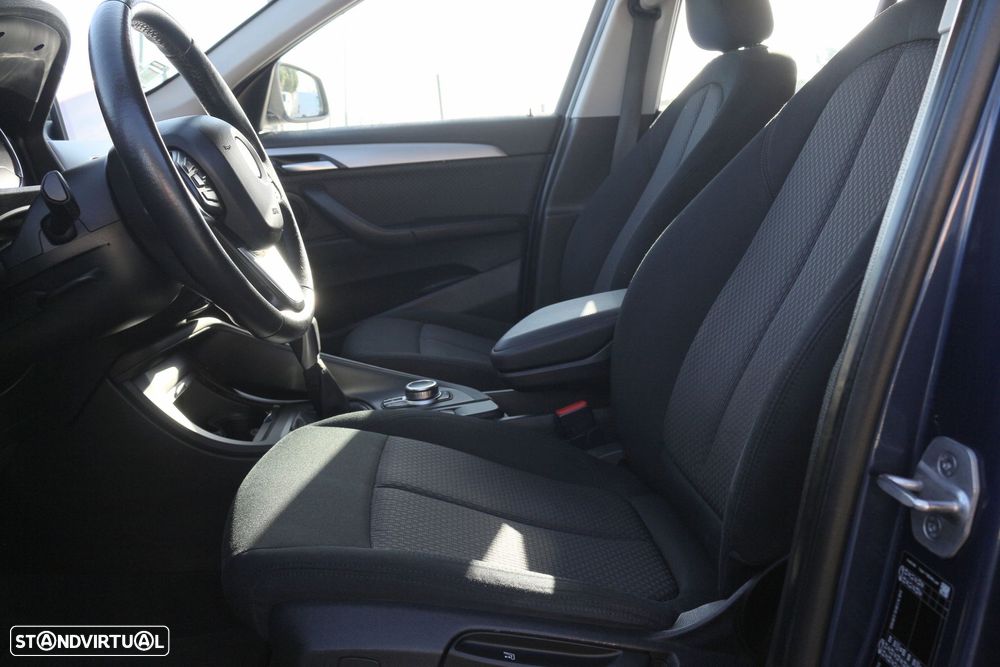 BMW X1 25 e xDrive - 32