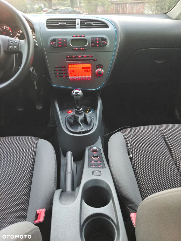 Seat Leon 1.6 Style - 23