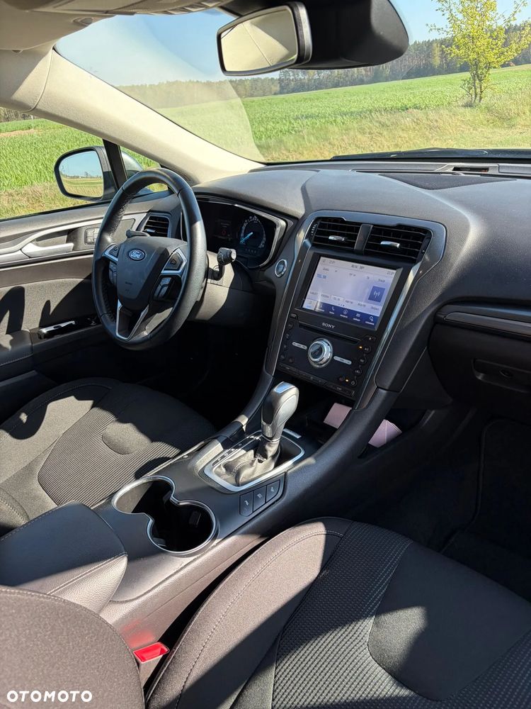 Ford Mondeo 2.0 Hybrid Titanium GPF - 25